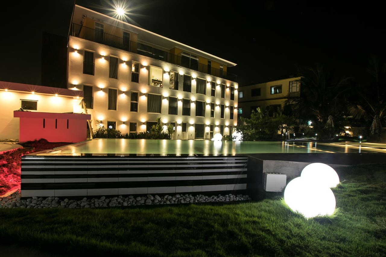 Red Mango Hotel And Apartments Sekondi-Takoradi Exterior photo
